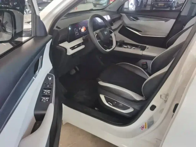 Changan CS75 Plus — Фото автомобиля 15