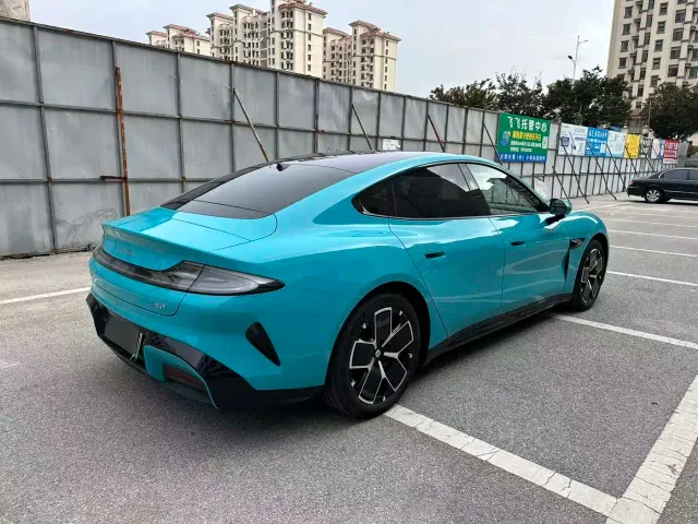 Xiaomi SU7 — Фото автомобиля 10