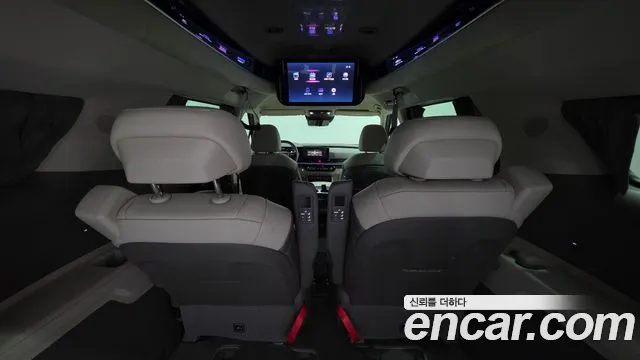 Kia Carnival — Фото автомобиля 18