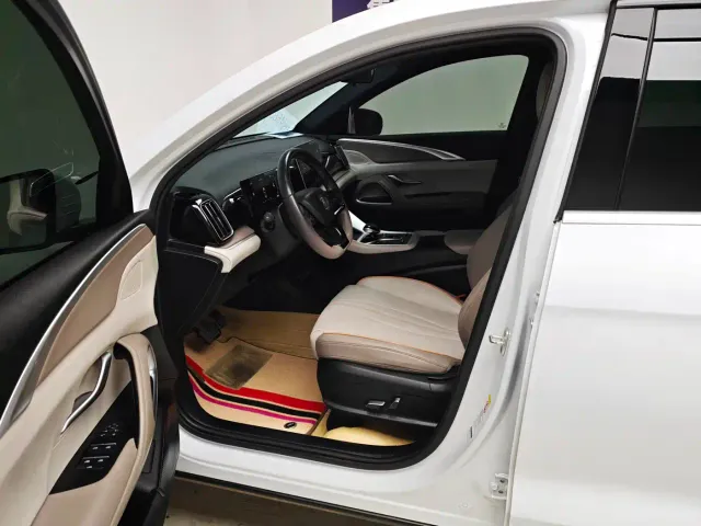 BYD Song Pro — Фото автомобиля 13