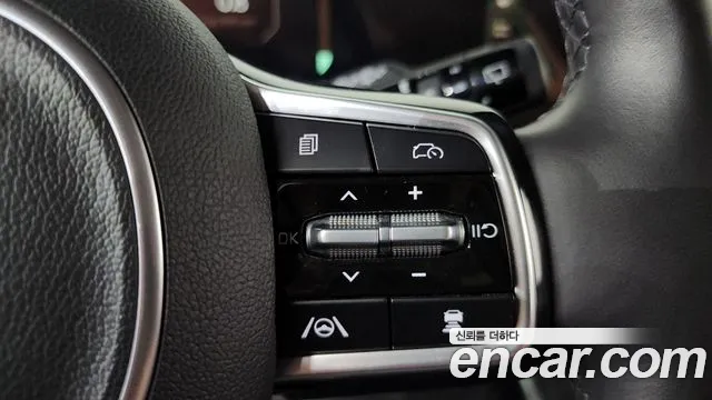 Kia Carnival Generation 4 — Фото автомобиля 16