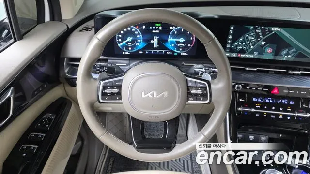 Kia Carnival Generation 4 — Фото автомобиля 20