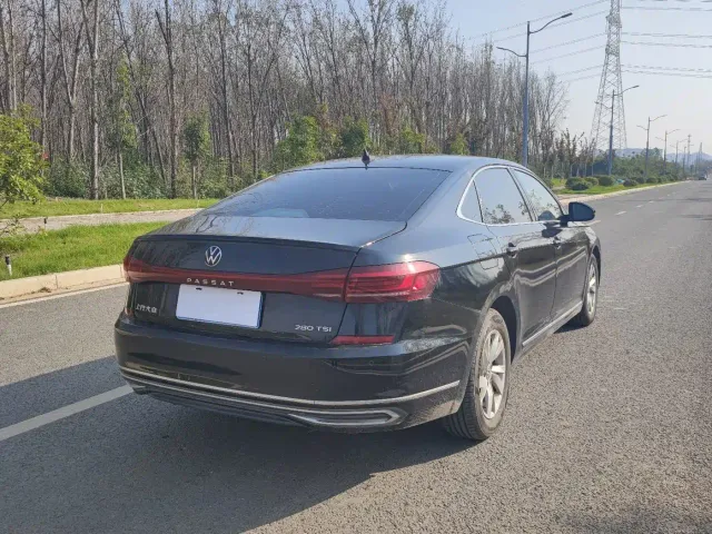 Volkswagen Passat — Фото автомобиля 13