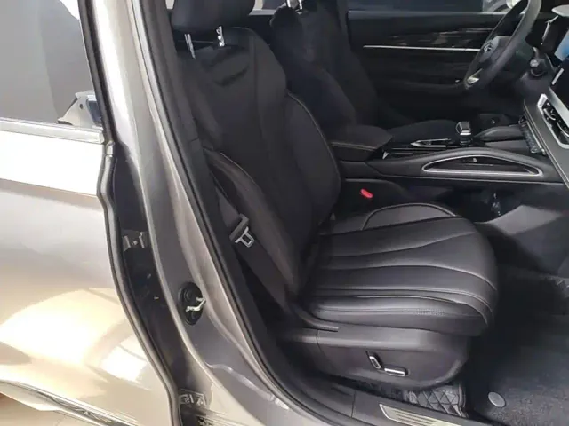 Geely Xingyue L — Фото автомобиля 24