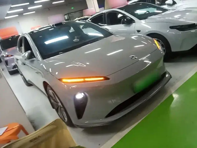 Nio ET5 Touring — Фото автомобиля 3