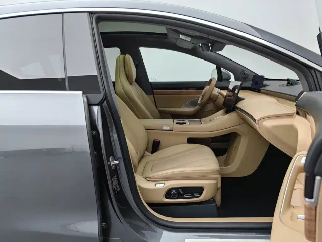 Zhijie Luxeed R7 2025 Extended Range 331km Ultra — Фото автомобиля 23