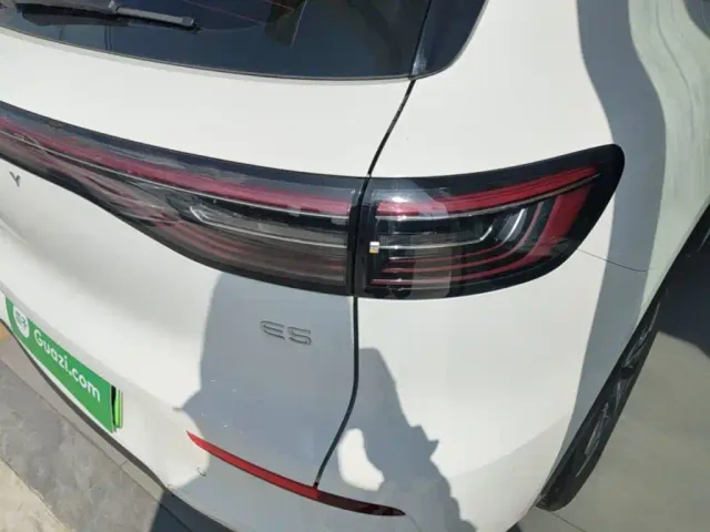 Geely Galaxy E5 — Фото автомобиля 7