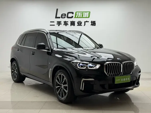 BMW X5 — Фото автомобиля 2