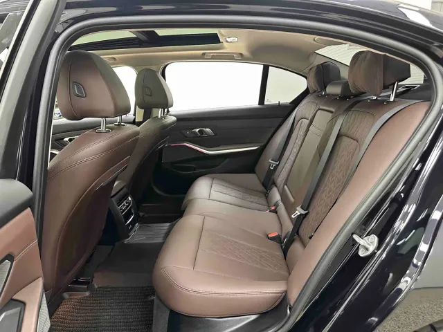 BMW 3 Series — Фото автомобиля 19