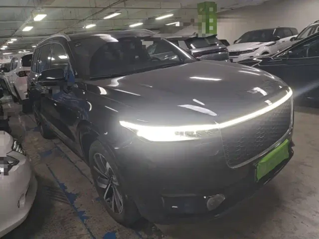 Li Auto ONE — Фото автомобиля 3