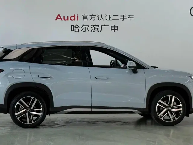 BYD Song L DM-i — Фото автомобиля 4