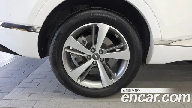 Genesis GV80 — Фото автомобиля 5