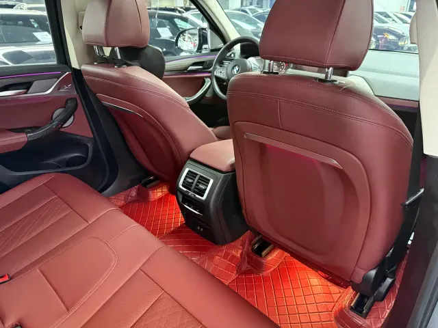 BMW X3 — Фото автомобиля 16