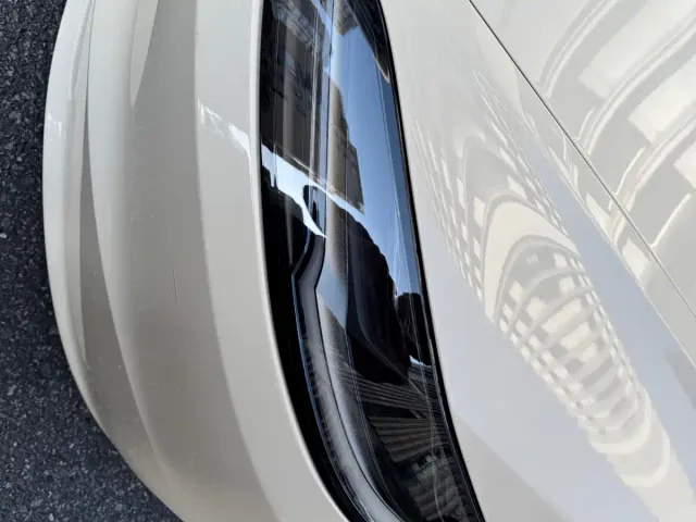 Tesla Model 3 — Фото автомобиля 20