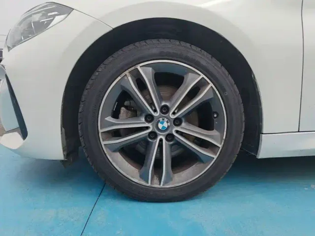 BMW 1 Series — Фото автомобиля 22