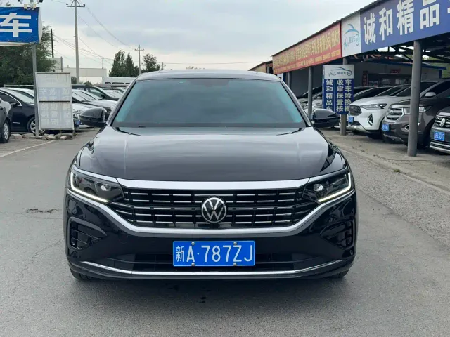 Volkswagen Passat — Фото автомобиля 2