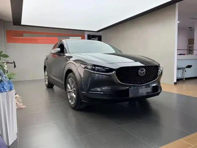 Mazda CX-30 — Фото автомобиля 3