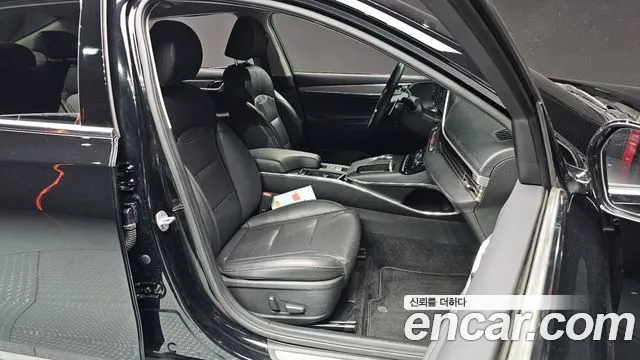 Hyundai Grandeur Новый Grandeur IG — Фото автомобиля 10