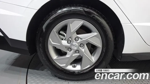 Hyundai Sonata — Фото автомобиля 5