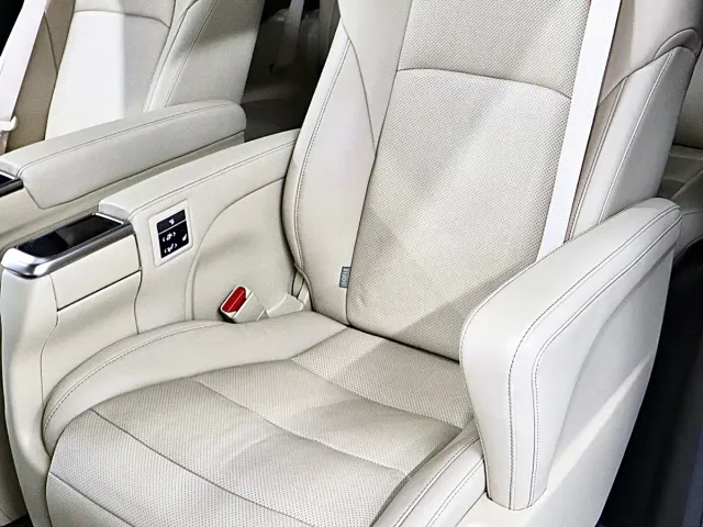 Toyota Alphard — Фото автомобиля 14