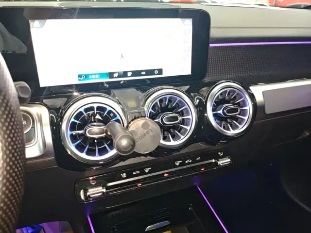 Mercedes-Benz GLB-Class — Фото автомобиля 5