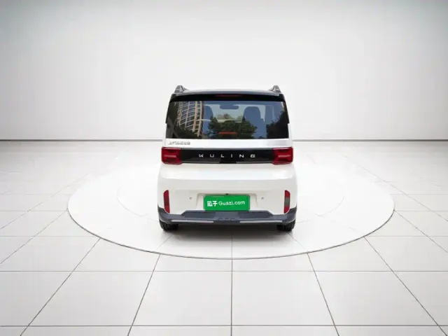 Wuling Hongguang Mini EV — Фото автомобиля 3