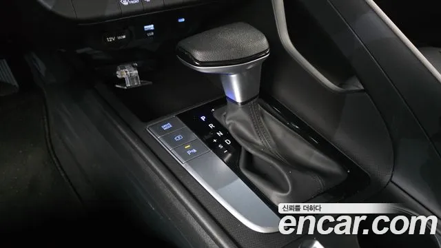 Hyundai Avante CN7 — Фото автомобиля 9