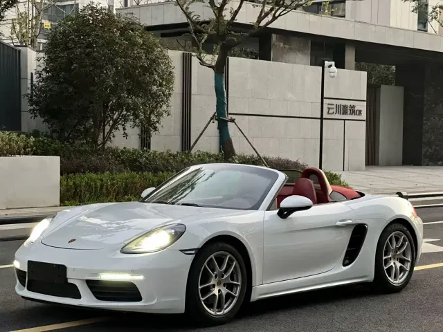 Фотография автомобиля — Porsche 718
