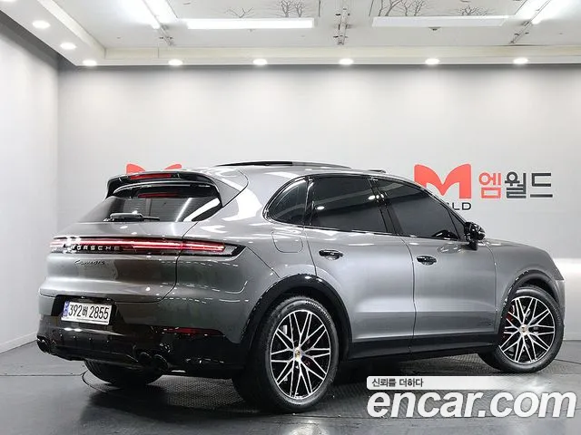 Porsche Cayenne — Фото автомобиля 4