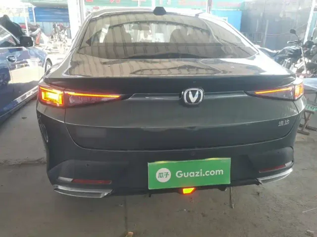Changan Lamore — Фото автомобиля 5