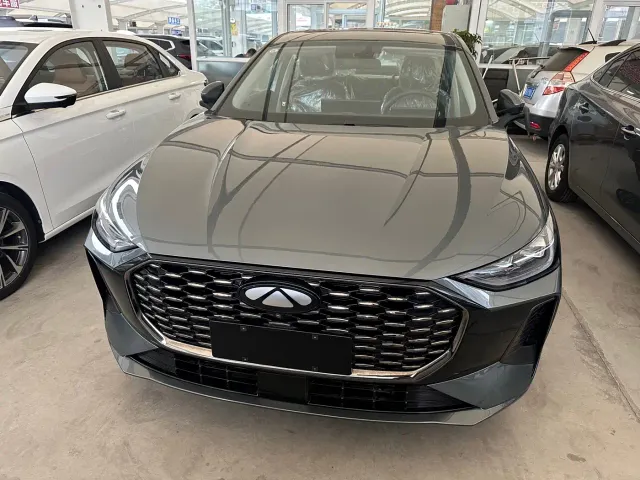 Chery Fulwin A8L — Фото автомобиля 2