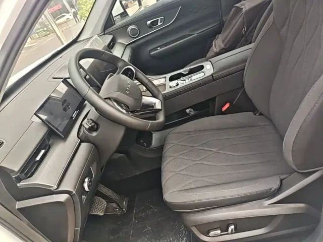 Chery Tiggo 8 PLUS — Фото автомобиля 14