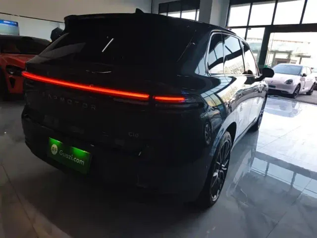 Leapmotor C10 — Фото автомобиля 6