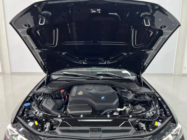 BMW 3 Series — Фото автомобиля 7