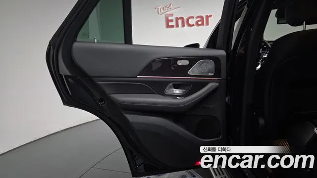 Mercedes-Benz GLE-Class — Фото автомобиля 14