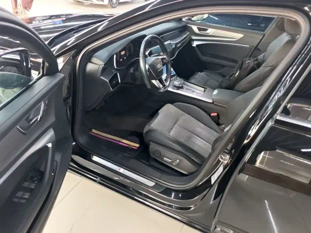 Audi A6L — Фото автомобиля 15