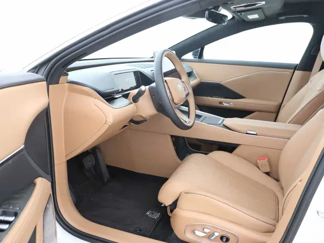 Toyota BoZhi 7 — Фото автомобиля 11