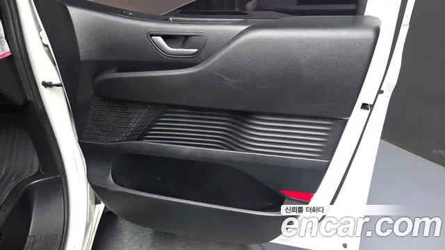 Hyundai Staria Staria Карго 5 мест — Фото автомобиля 24