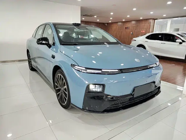 Leapmotor B01 — Фото автомобиля 3