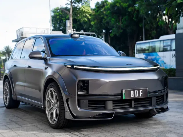 Li Auto L9 — Фото автомобиля 3