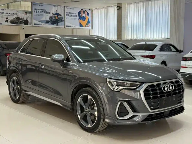 Audi Q3 — Фото автомобиля 3