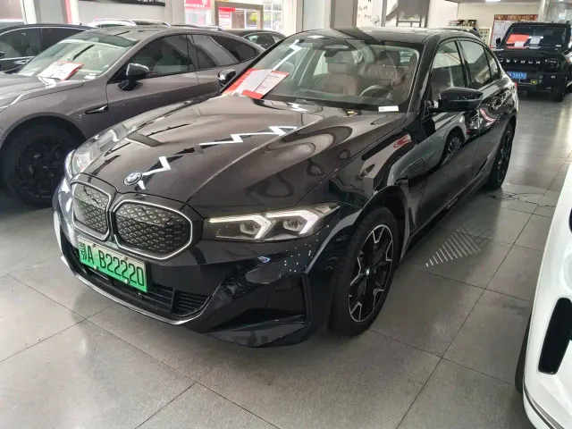 Фотография автомобиля — BMW i3