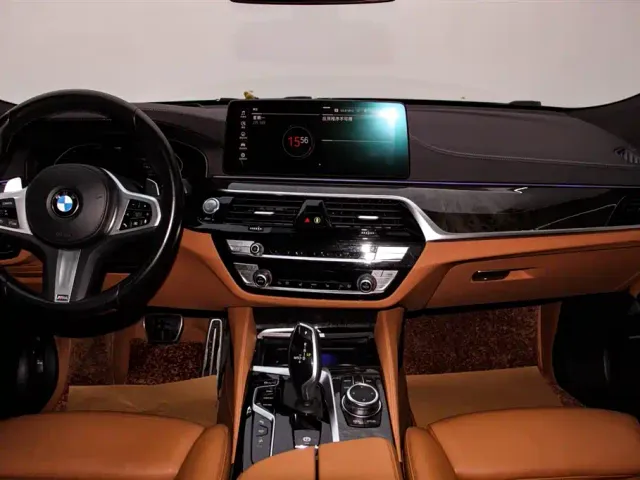 BMW 6 Series Gran Turismo — Фото автомобиля 9