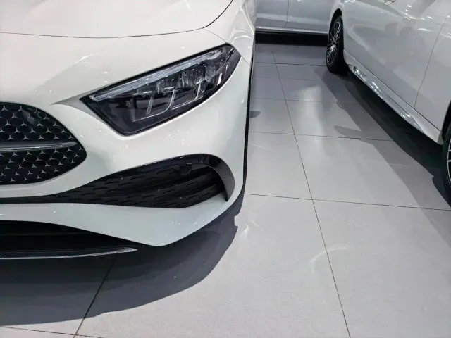 Mercedes-Benz A-Class — Фото автомобиля 3