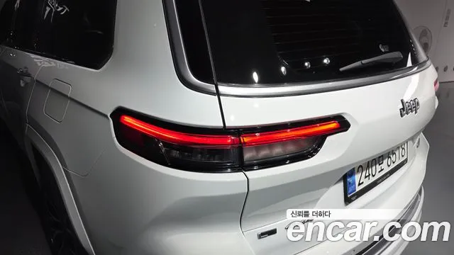 Jeep Cherokee Grand Cherokee(WL) L 3.6 Summit Reserve — Фото автомобиля 18