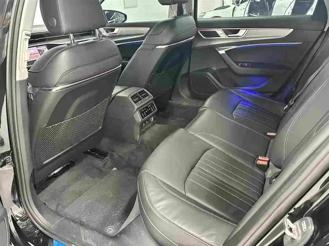 Audi A6L — Фото автомобиля 14