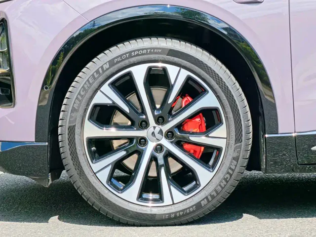 Nio EC6 — Фото автомобиля 9