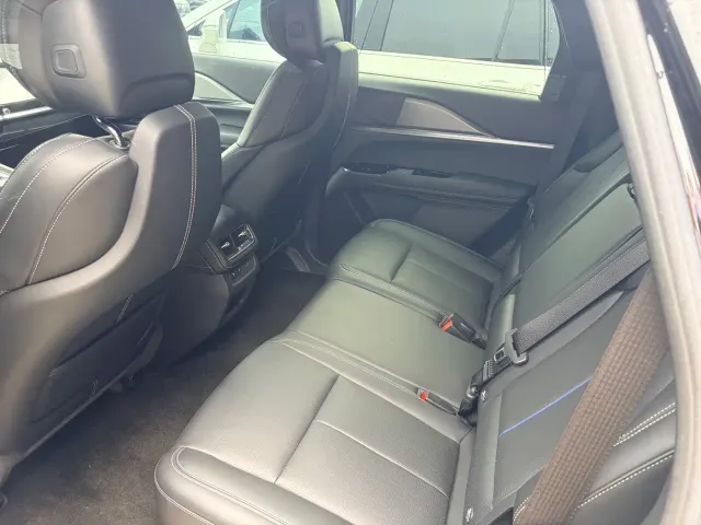 Cadillac XT5 — Фото автомобиля 12