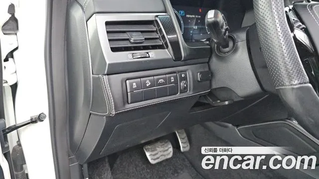 KG_Mobility_Ssangyong Rexton Новый Rexton Sport Дизель 2.2 4WD — Фото автомобиля 15