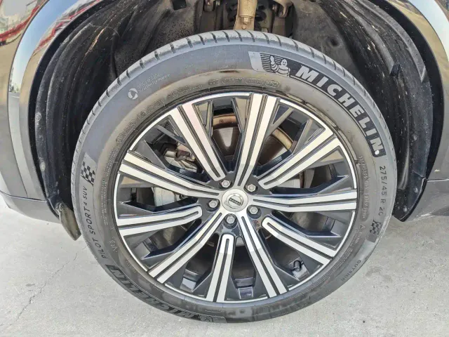 Volvo XC90 — Фото автомобиля 5